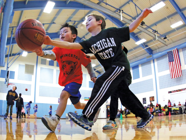 March Madness: a Stony Brook hoops tradition for 15 years