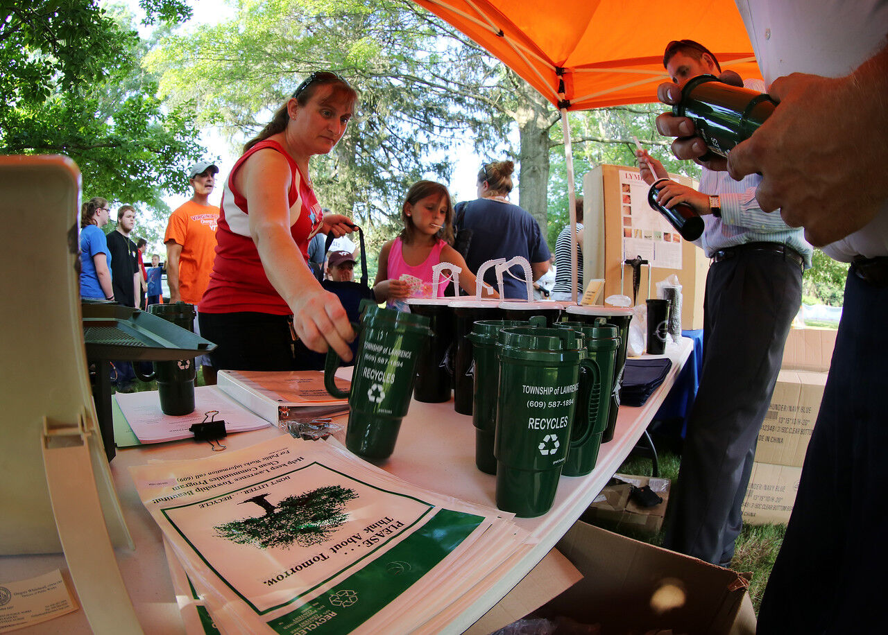 2017 0801 Lawrence Night Out 05-X2