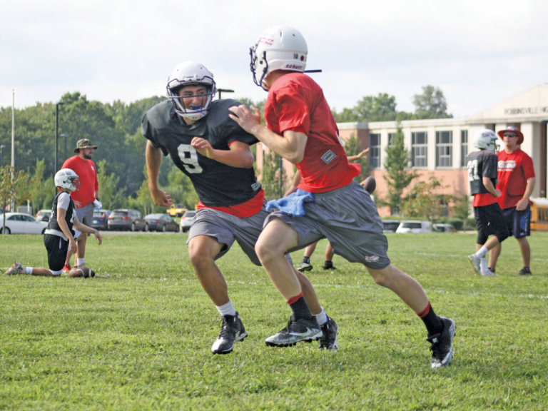 Robbinsville Ravens football ready to end playoff drought