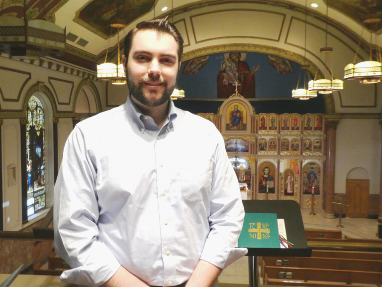 Opera singer fills Grand Street church with ancient song