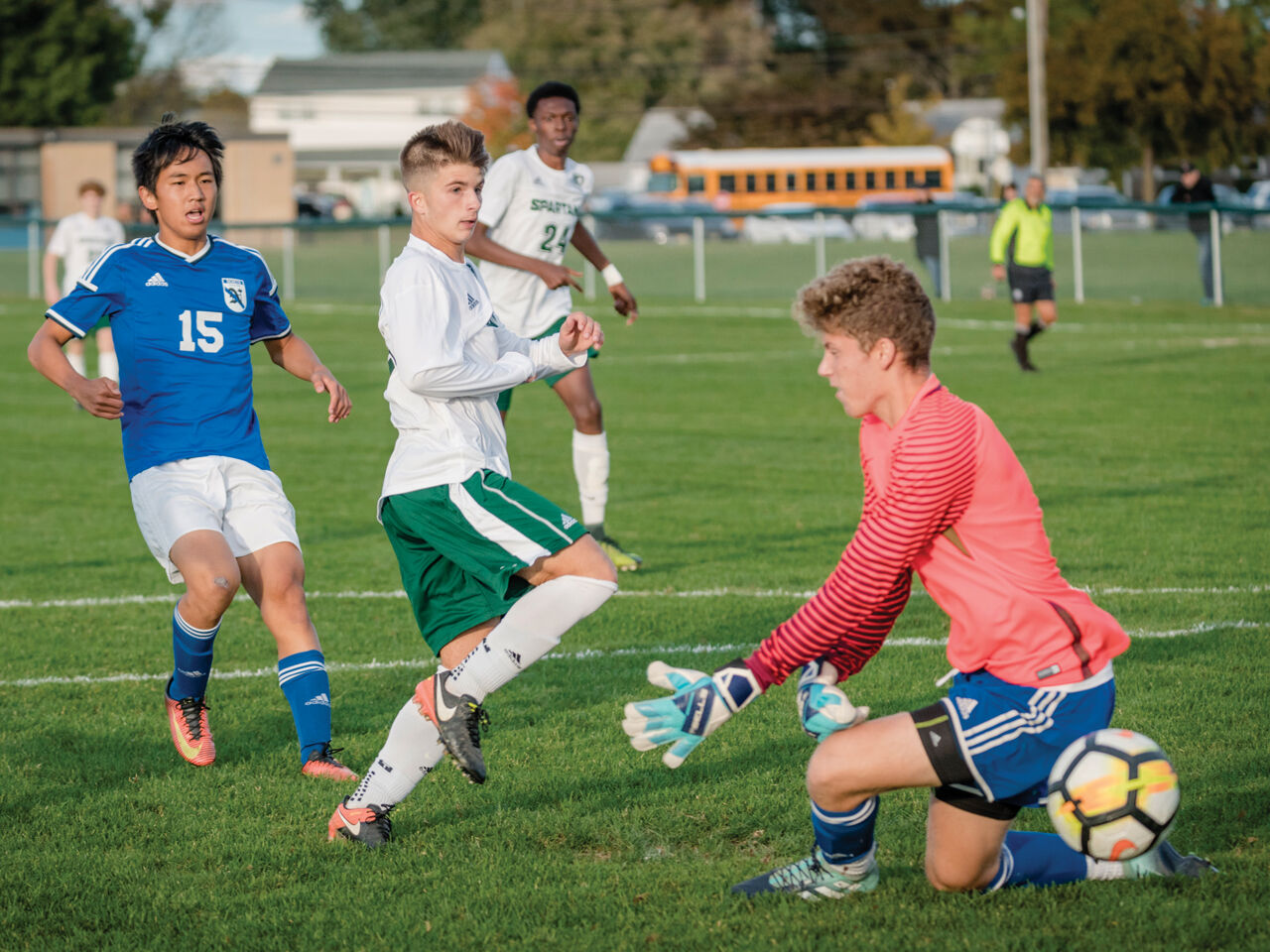 2017 11 HP Steinert soccer (2)