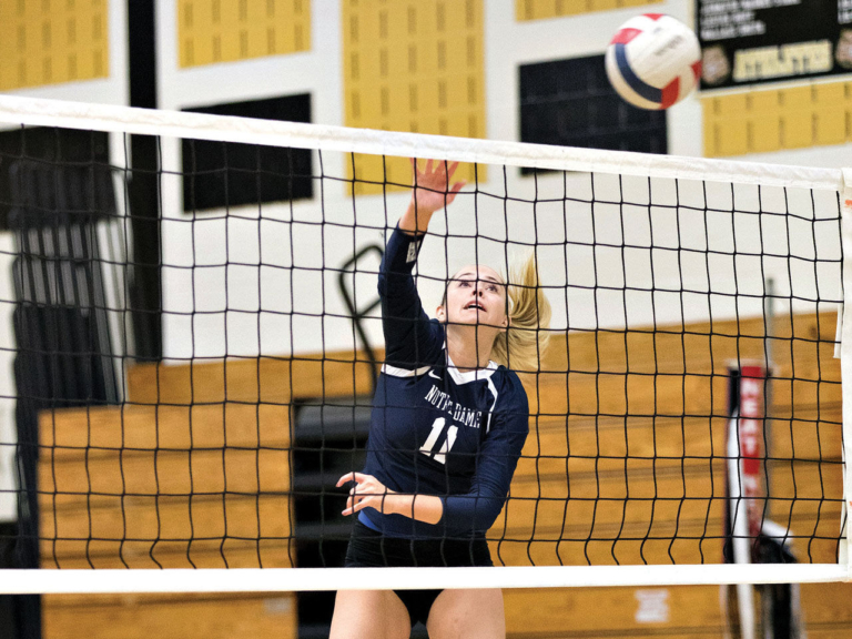 Notre Dame’s Jenna Arimenta follows family legacy of digging volleyball