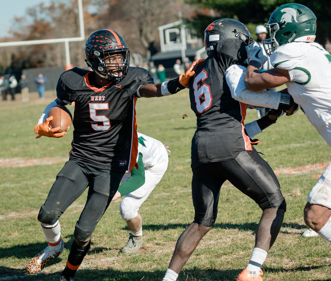 Steinert Vs Hamilton West – Thanksgiving Day Football-127-X2