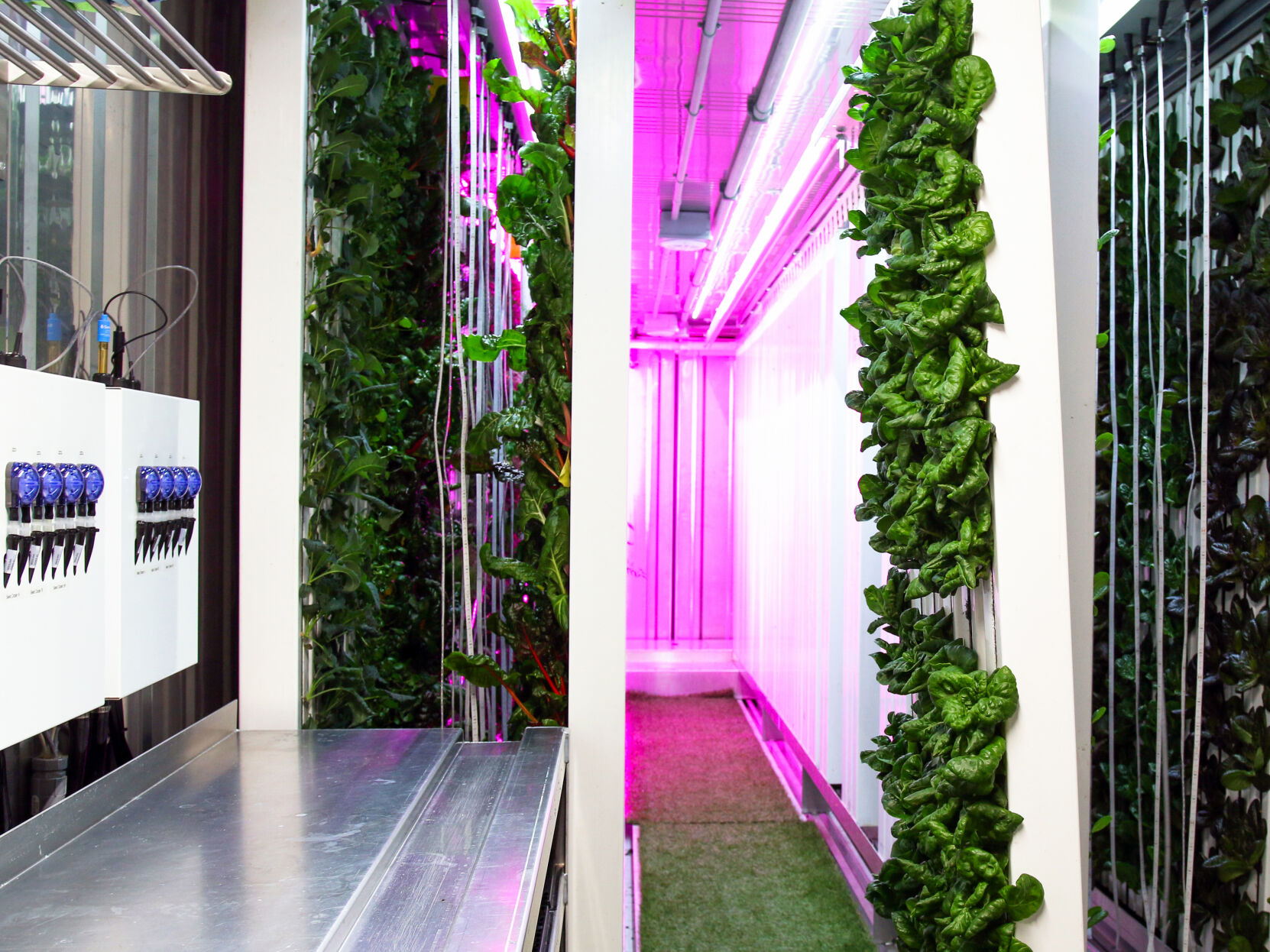 Freight Farms_LGM Interior 3