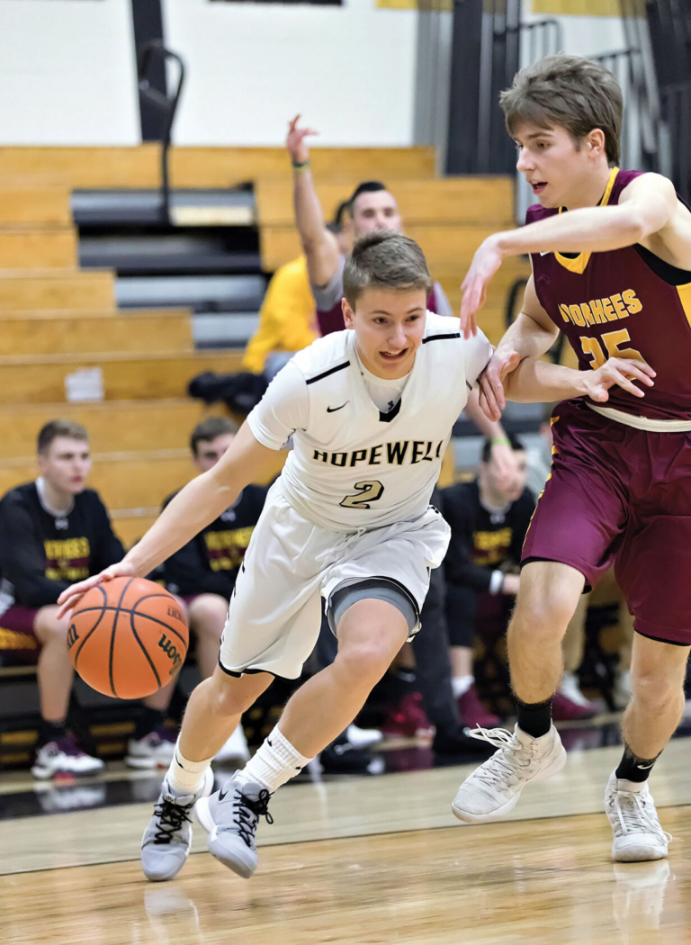 Mummert standing tall for Hopewell Valley Bulldogs basketball