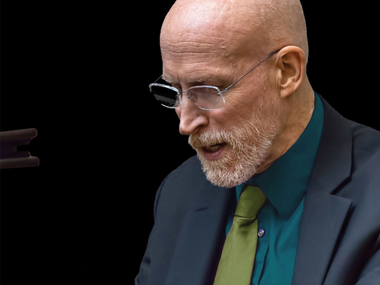 Hopewell pianist Phil Orr swings both tunes and hymns