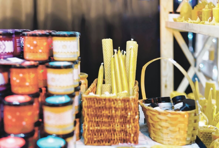 Annual craft fair to support Robbinsville High theater, band students