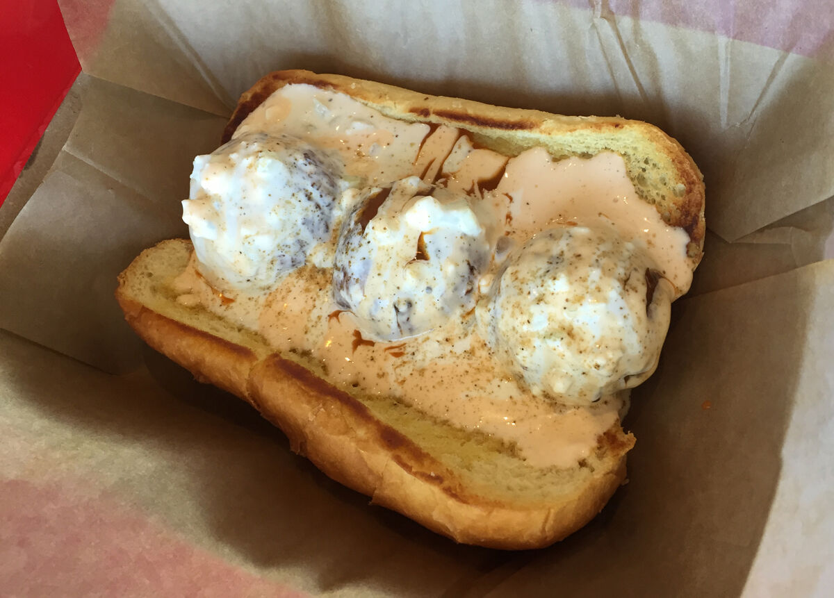 2018 06 FOOD Tower Dogs