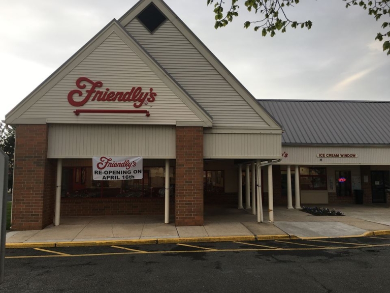Robbinsville Friendly’s celebrates reopening with free milkshakes