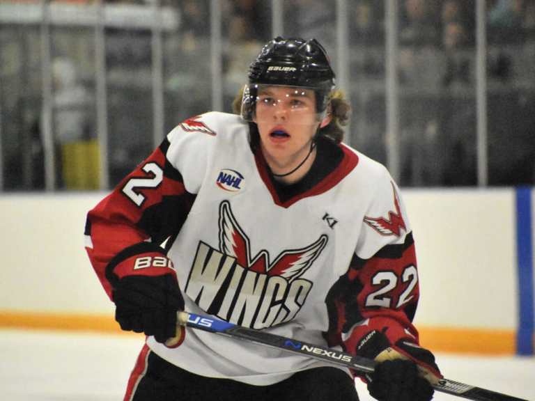 Jon Bendorf earns his Wings on and off ice in South Dakota