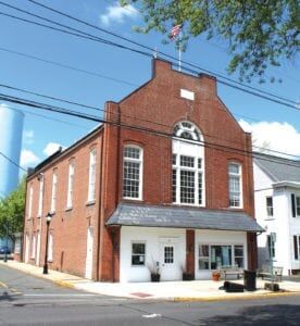 2018-05-07-12.04-276×300