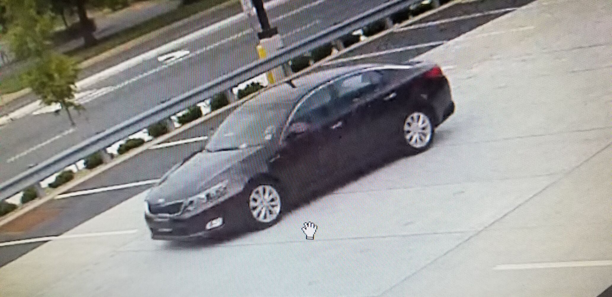 Wlagreens suspect veh.