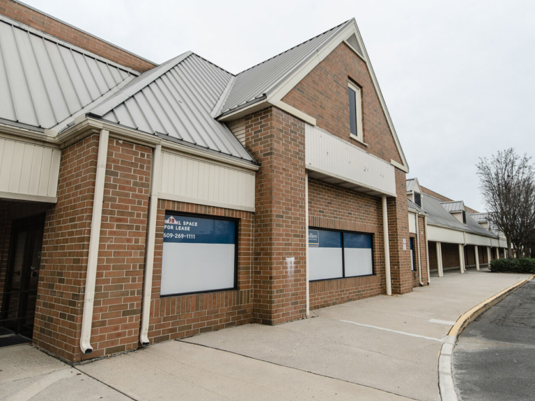 New owner for Foxmoor Shopping Center gives Robbinsville Township optimism