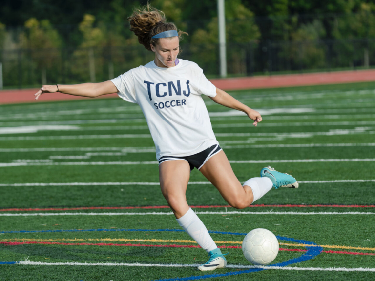 Macie Renner acts as Robbinsville Ravens’ ‘band aid’