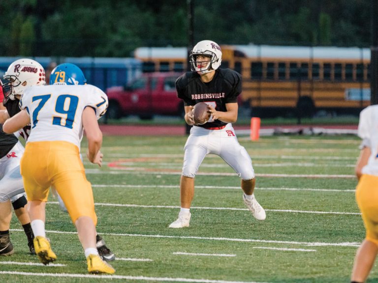 Quarterback Danny Surtz leads Ravens to 1st win since 2016