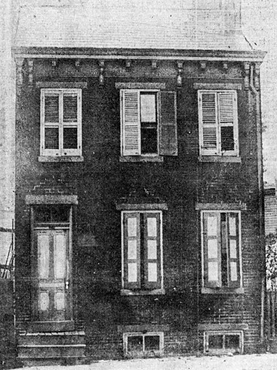 1 a 1912 HAUNTED HOUSE ON CASS STREET II