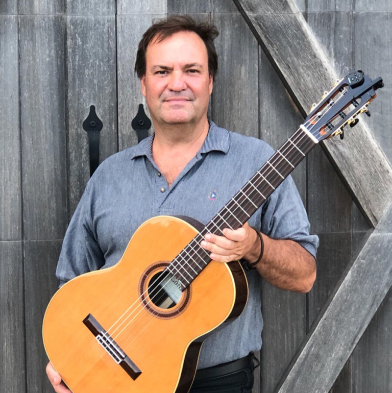 Two Sevens adds live music