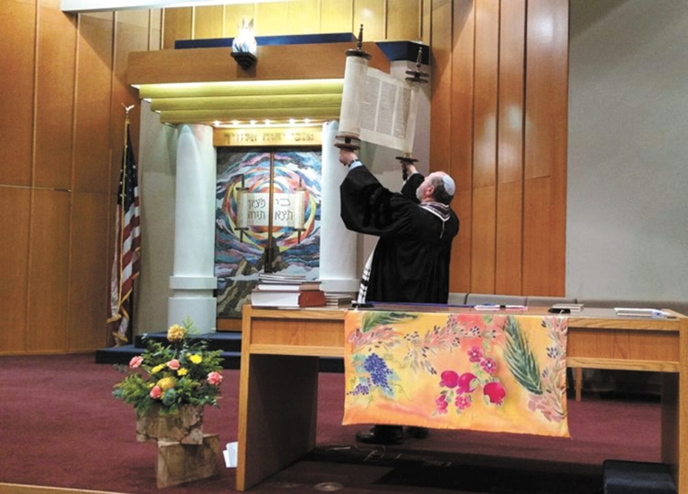 Rabbi Wisnia announces retirement after 42 years at Congregation Beth Chaim