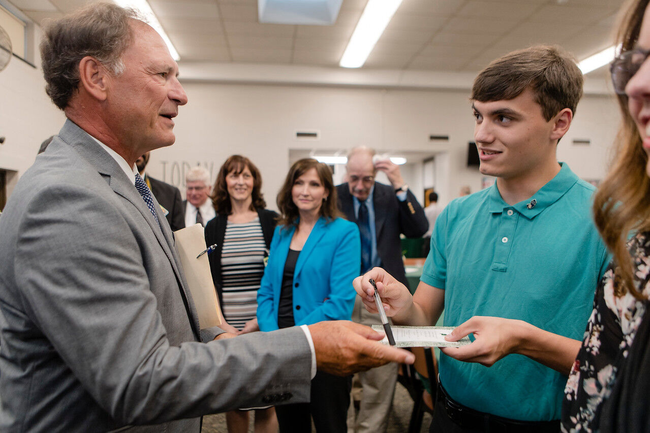 Steinert High dedicates library to alumnus Supreme Court Justice Samuel Alito