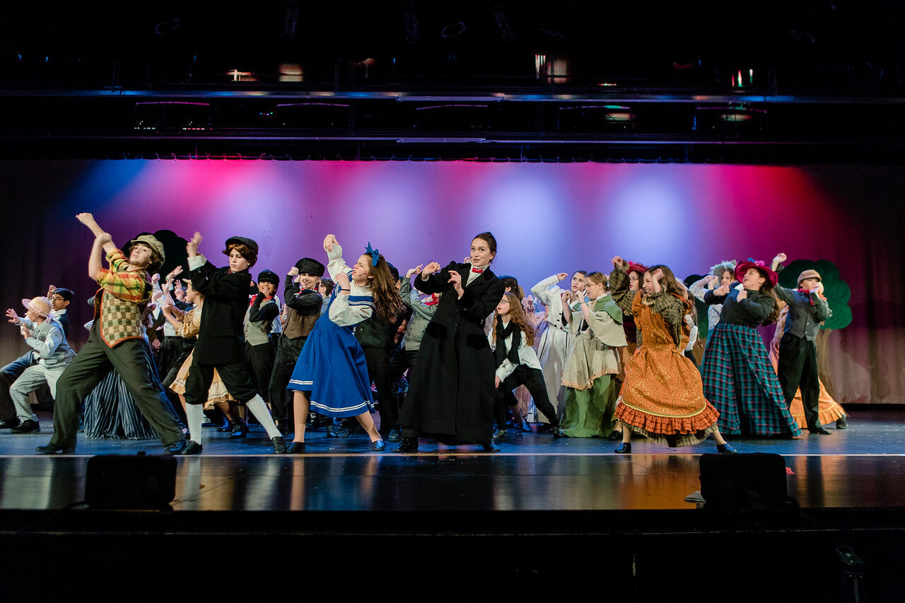 Mary Poppins – Pond Road Middle School -6803-X2