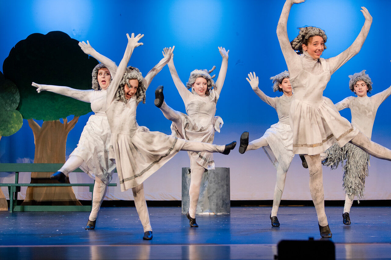 Mary Poppins – Pond Road Middle School -6606-X2