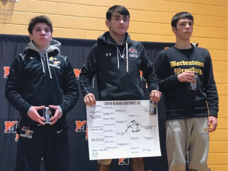 Bordentown-Florence wrestling co-op leads to success