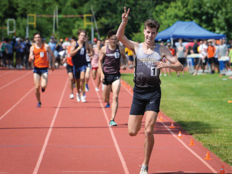 HoVal’s ‘Nova-bound Dolan golden in 1600 at Meet of Champions