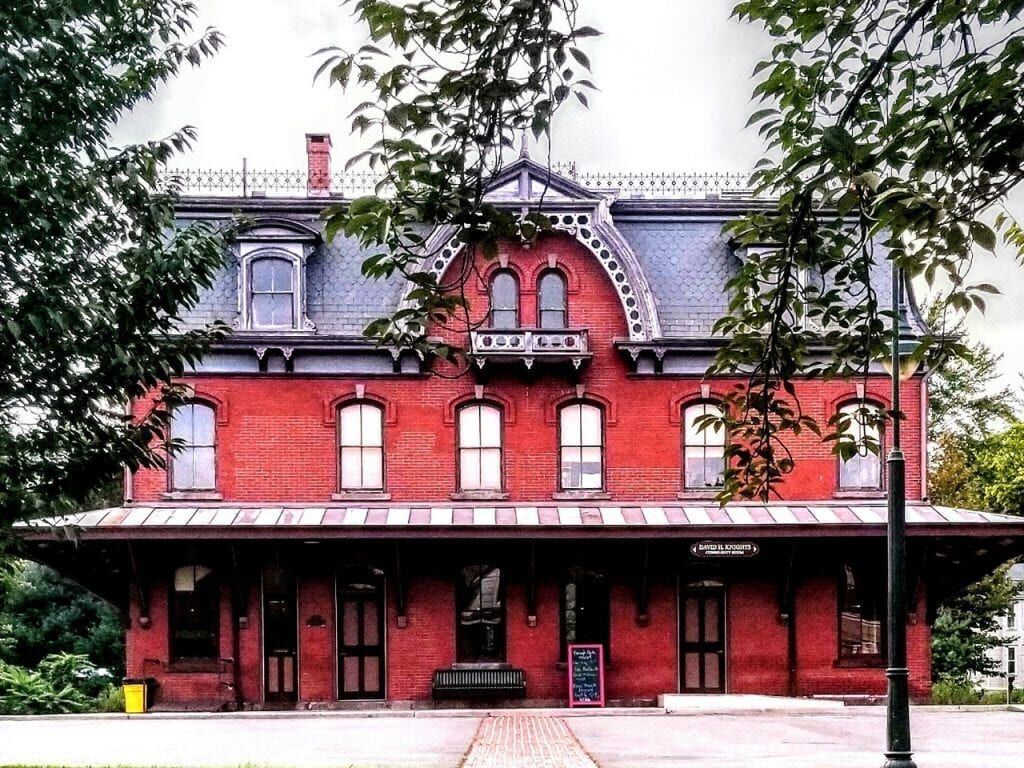 2019 10 HE Stage Depot