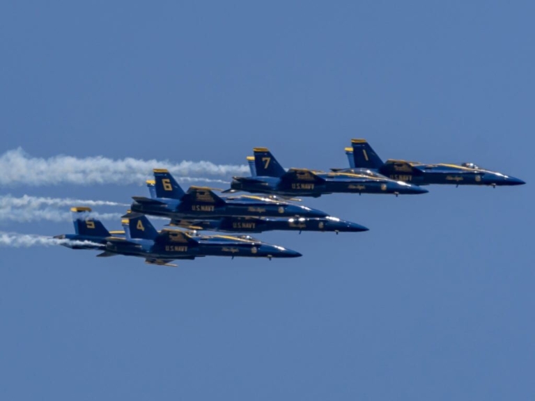 Ewing photographer captures images of jet flyover tribute