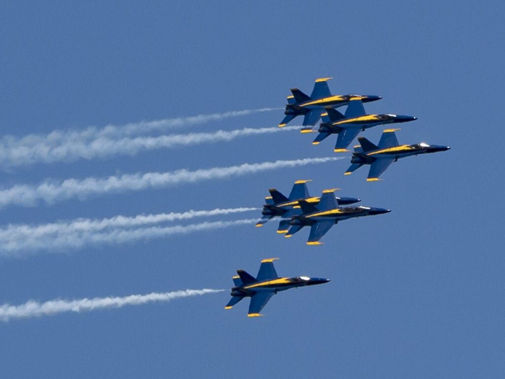 Ewing photographer captures images of jet flyover tribute