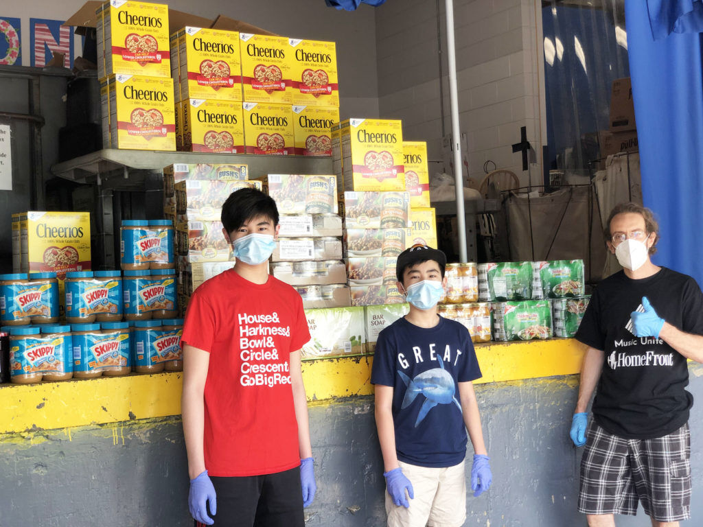 Volunteers help Homefront provide amid pandemic