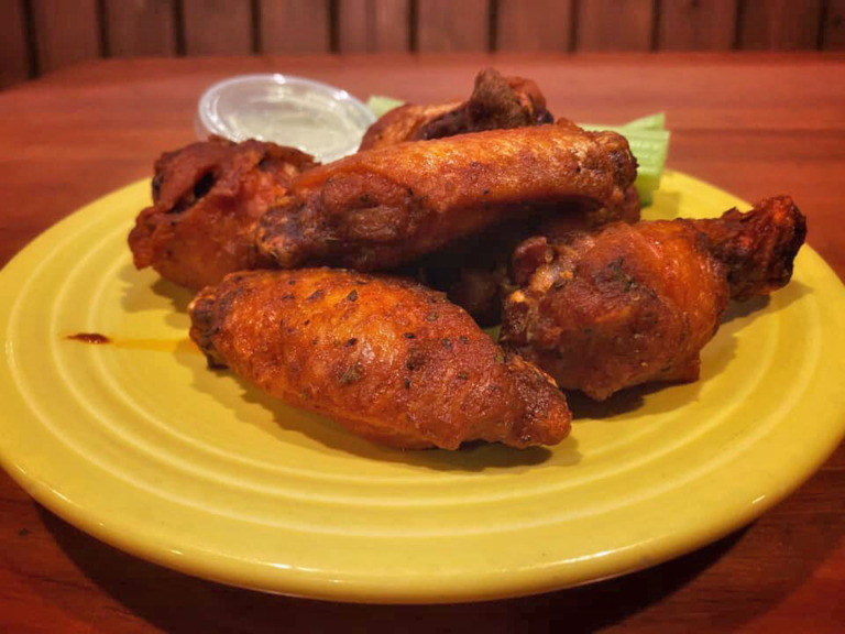 Restaurants still getting winged by pandemic
