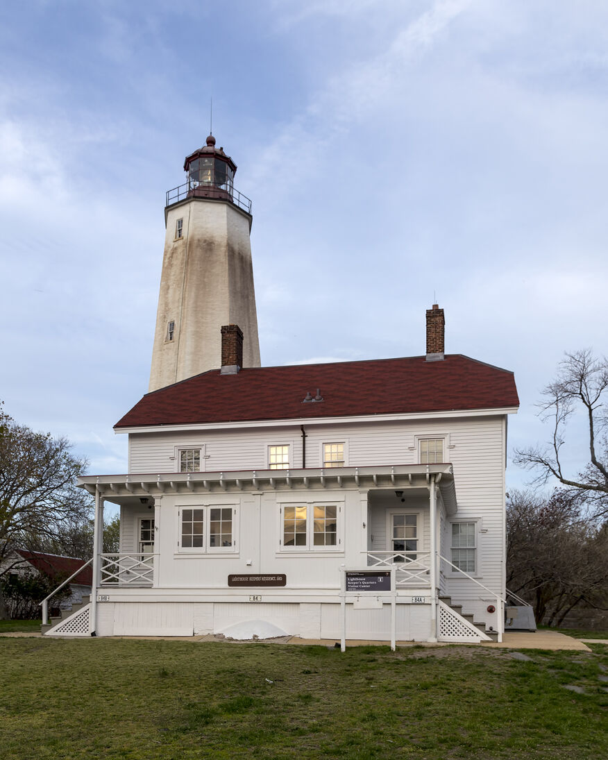 a Sandy_Hook_Lighthouse_NJ2Creative Commons Attribution-Share Alike 3.0 Unported license..jpg