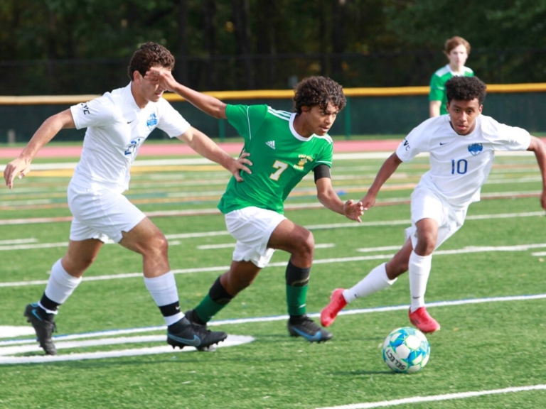 WW-P Pirates boys’ soccer scores a winning season in 2021