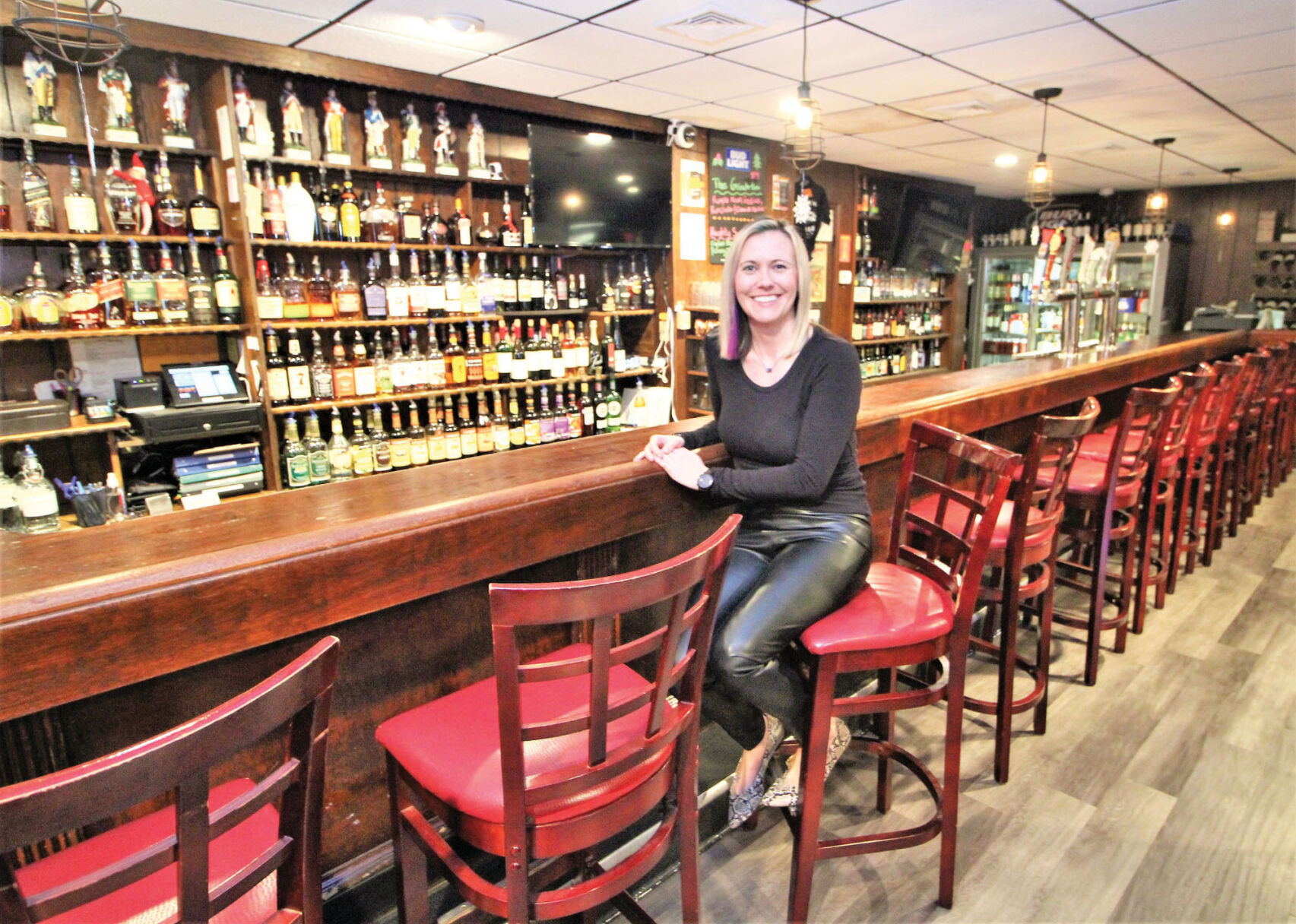 Carrie Ann at bar.jpg