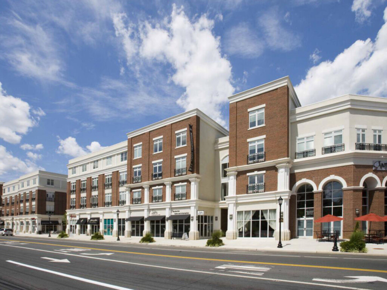 ‘Urbanist’ advocated town center design in the 1980s