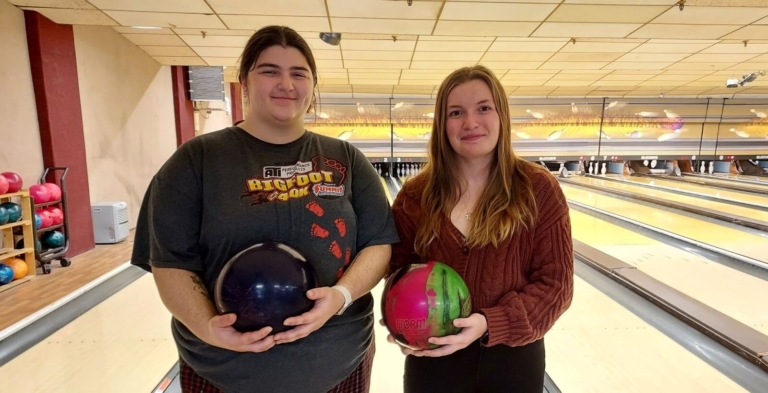 Ewing High School girls’ bowlers win state championship