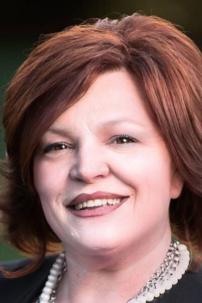 2022 10 HP Dina Thornton.jpg