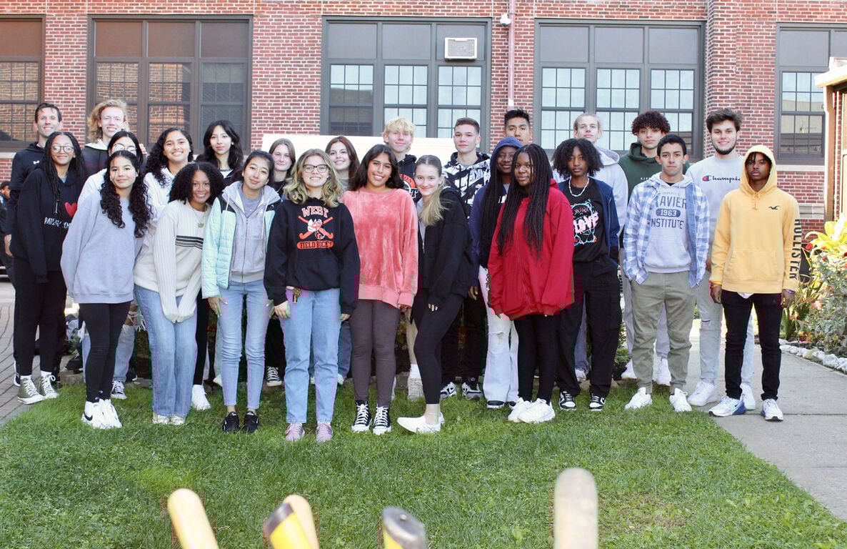 Hamilton High West Garden Club