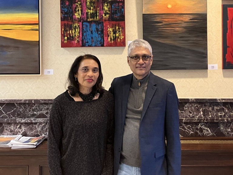 Shiranie Perera’s Abstract Paintings Shine at Songbird Capital