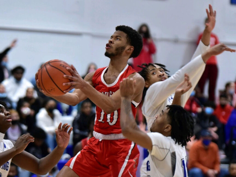 Michael Boiselle a leader for Lawrence High boys’ basketball