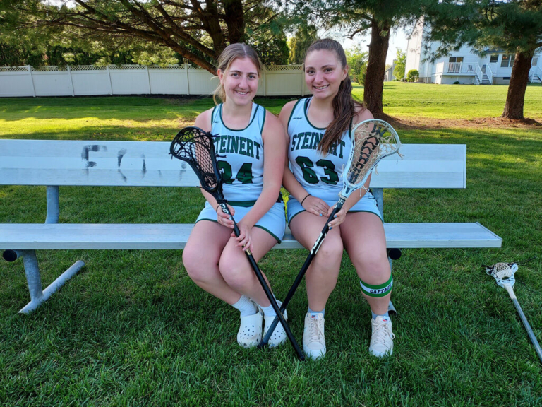 Senior leaders help Steinert lax get off to roaring start