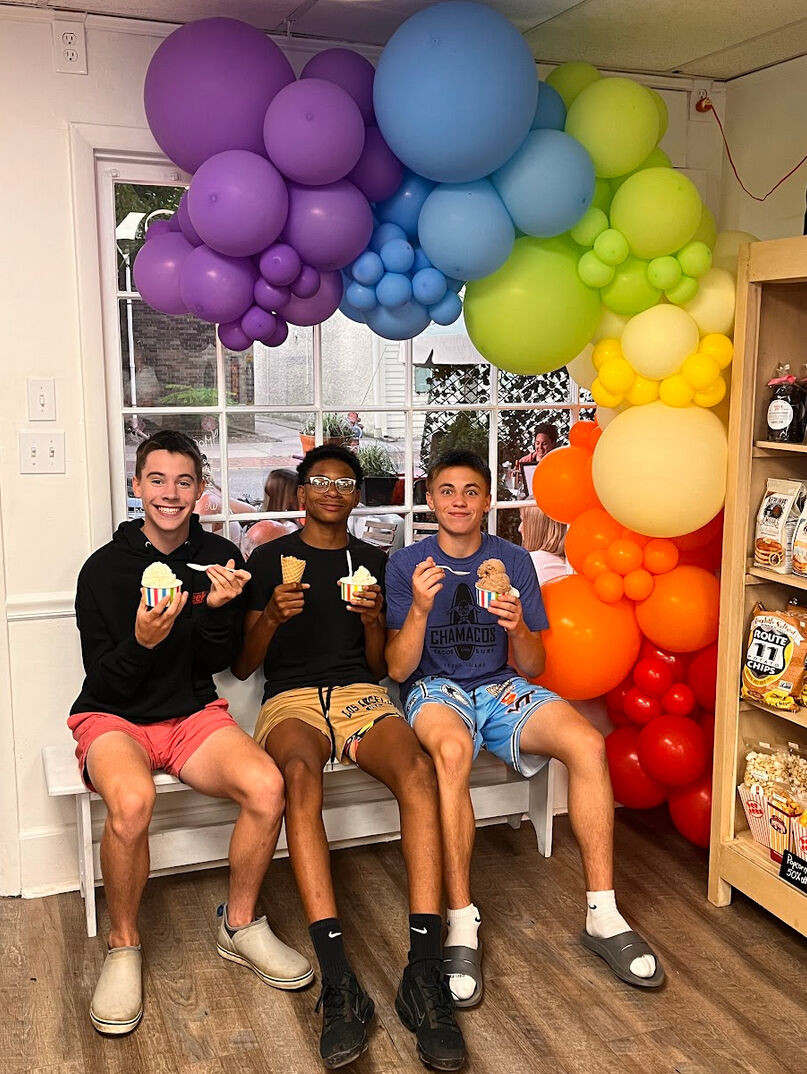 Ice Cream Boutique customers