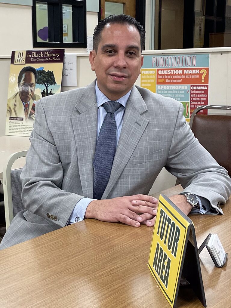 Dr. Gonzalo Perez MCCC.png