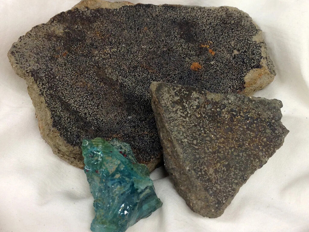 Bhagavad Gita Open.jpg