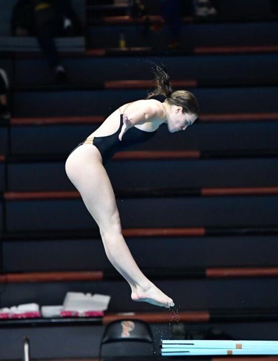 Christine de Jong Photo by Joe Costello.jpg