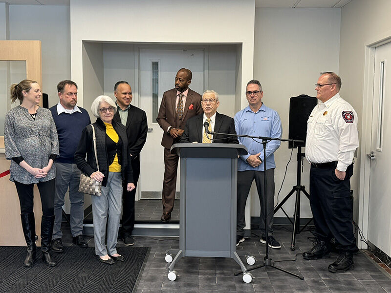 Ewing contruction office ribbon cutting