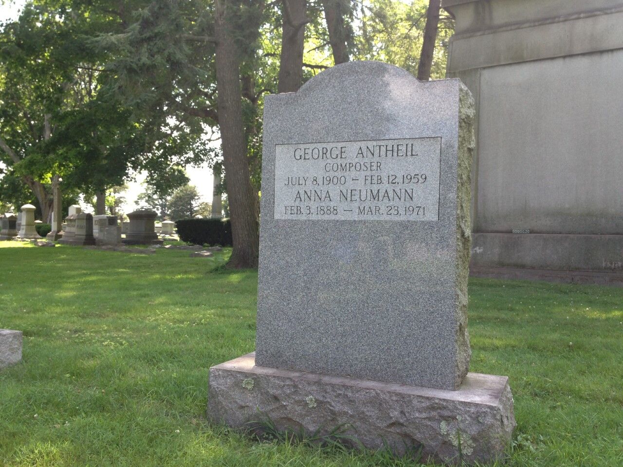 Rotary - Antheil grave.jpg