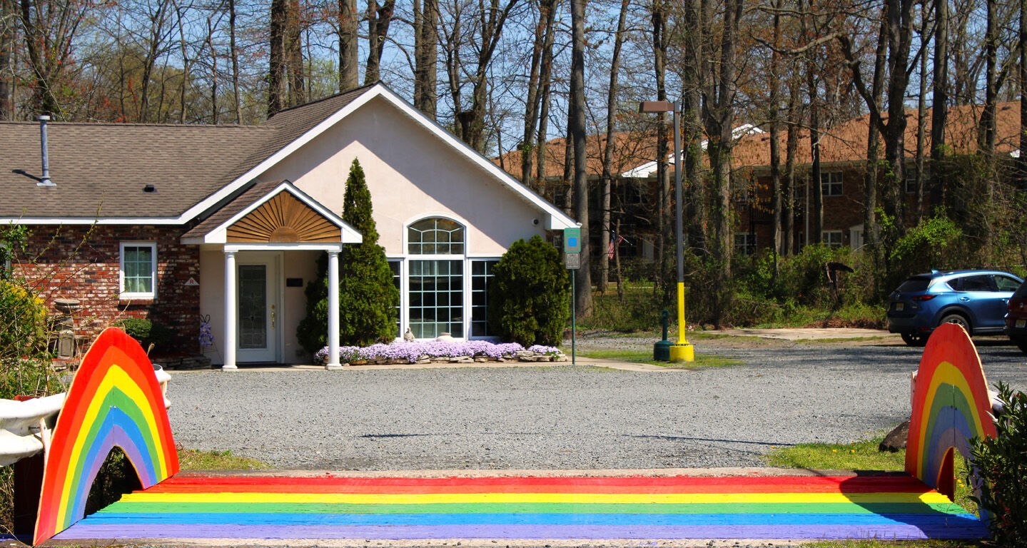 Hamilton Pet Meadow rainbow bridge