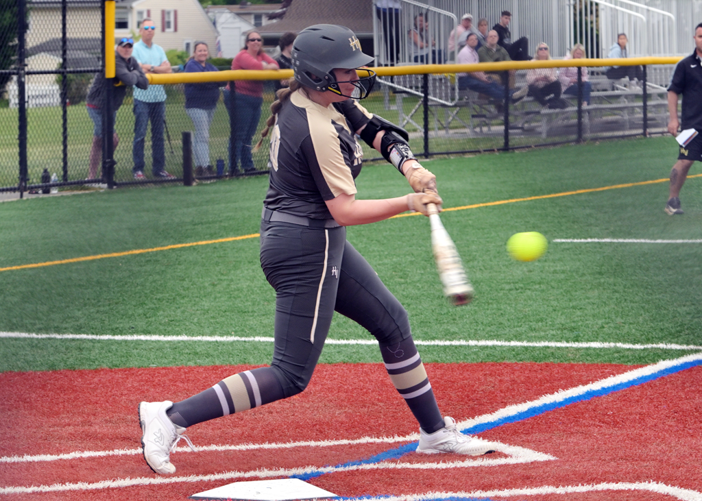 Jenna Powers swinging